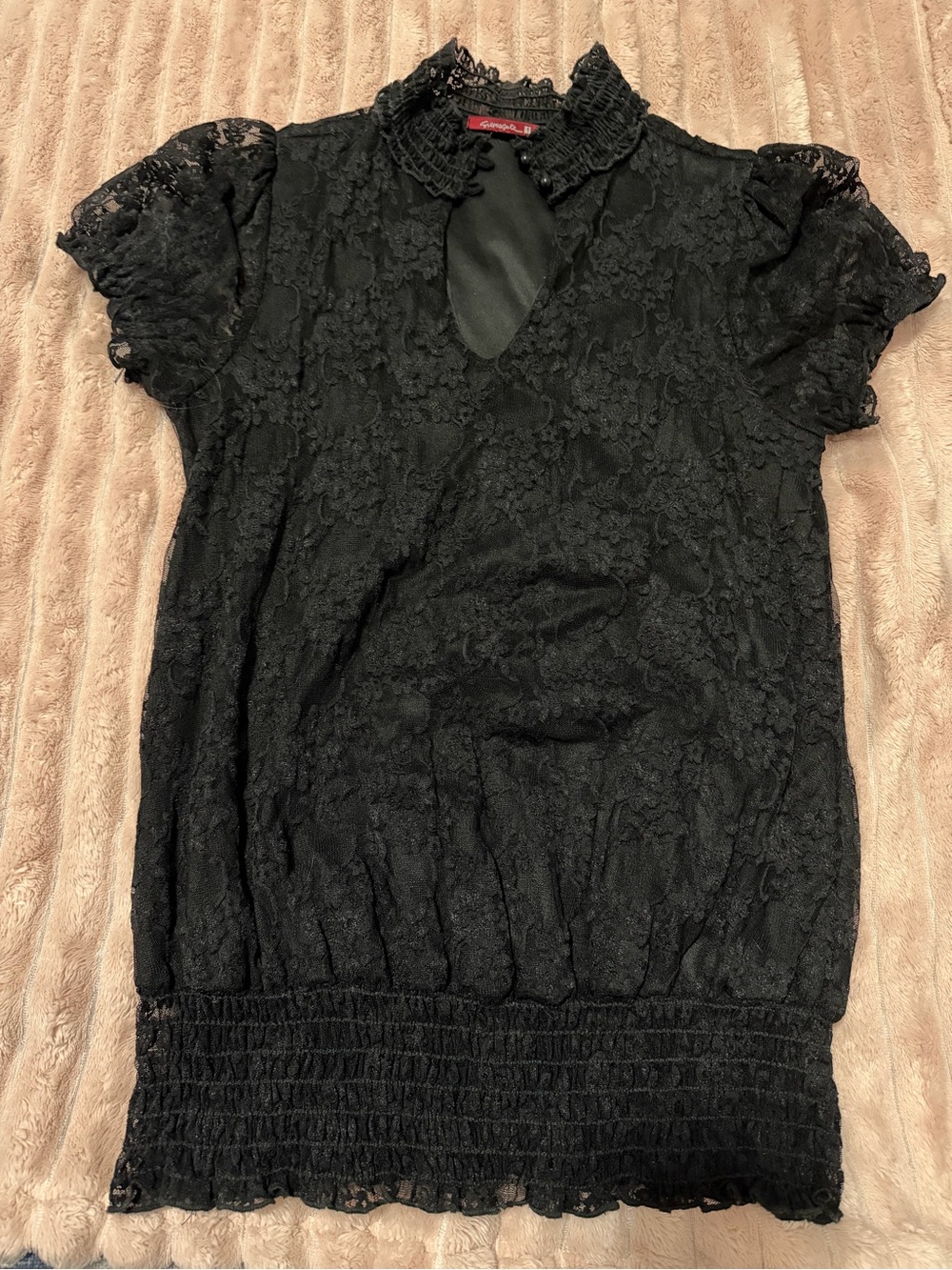 Silvergate Black Top
